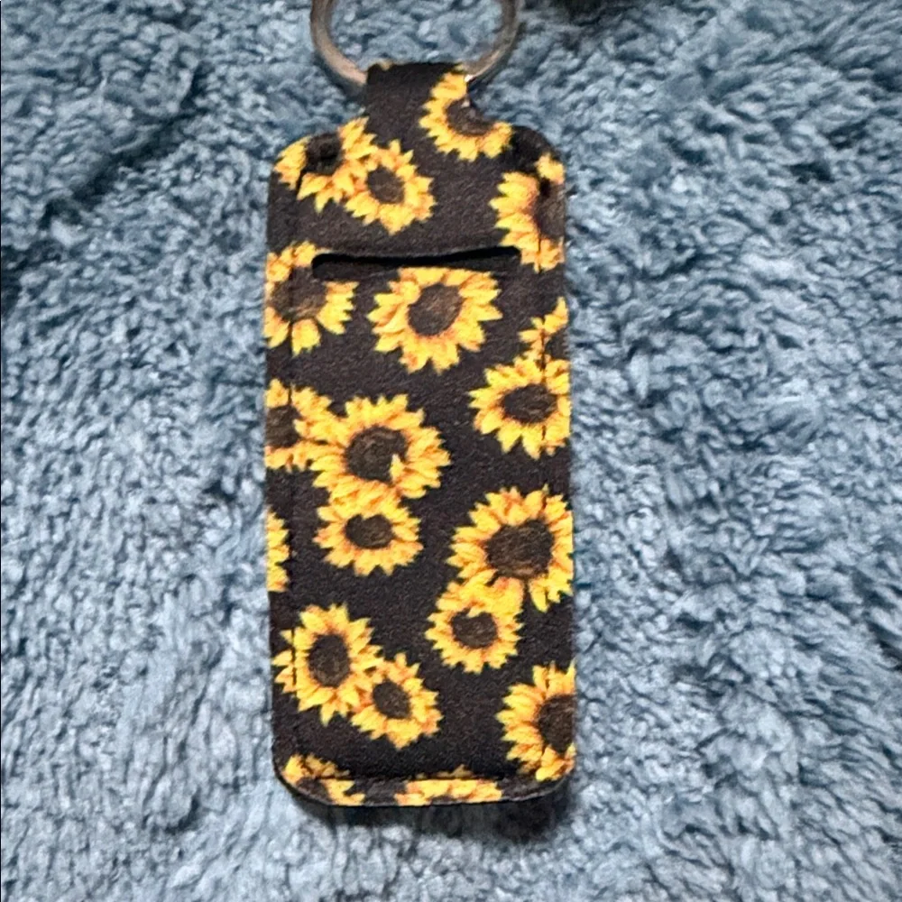 Yellow Sunflower Keychain Set with Yellow Pom Pom - Picture 3 of 8